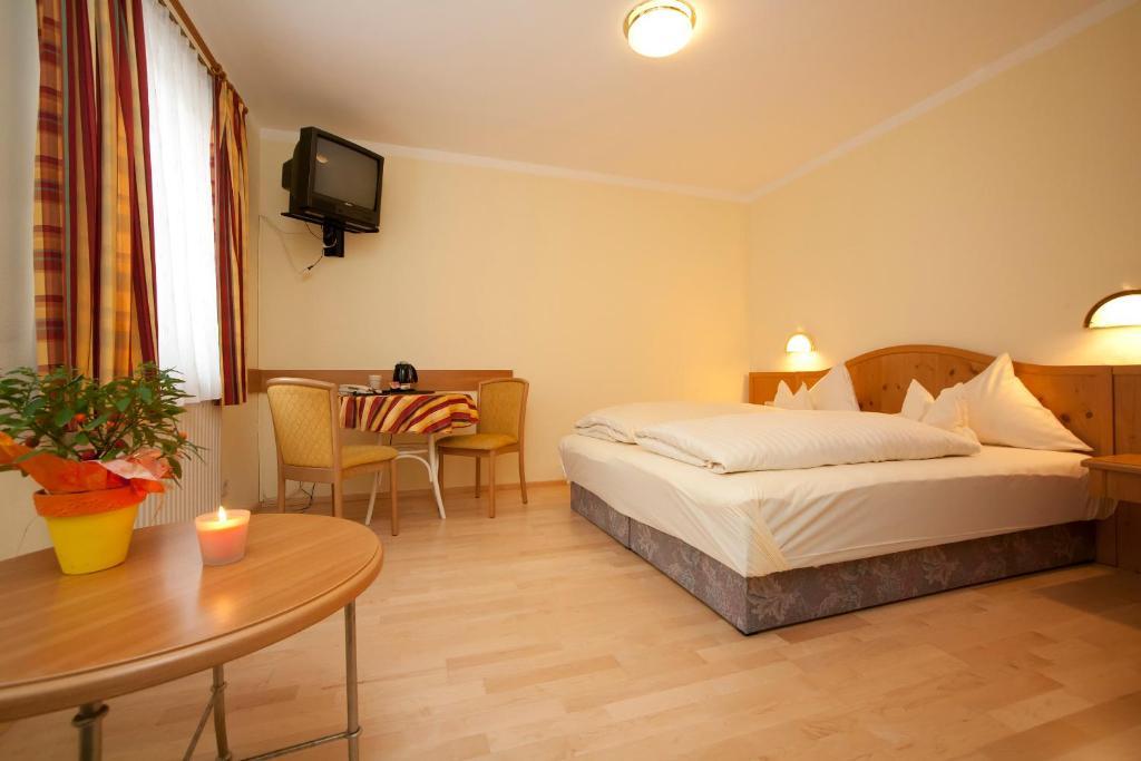 Hotel Gretl Krumpendorf Luaran gambar